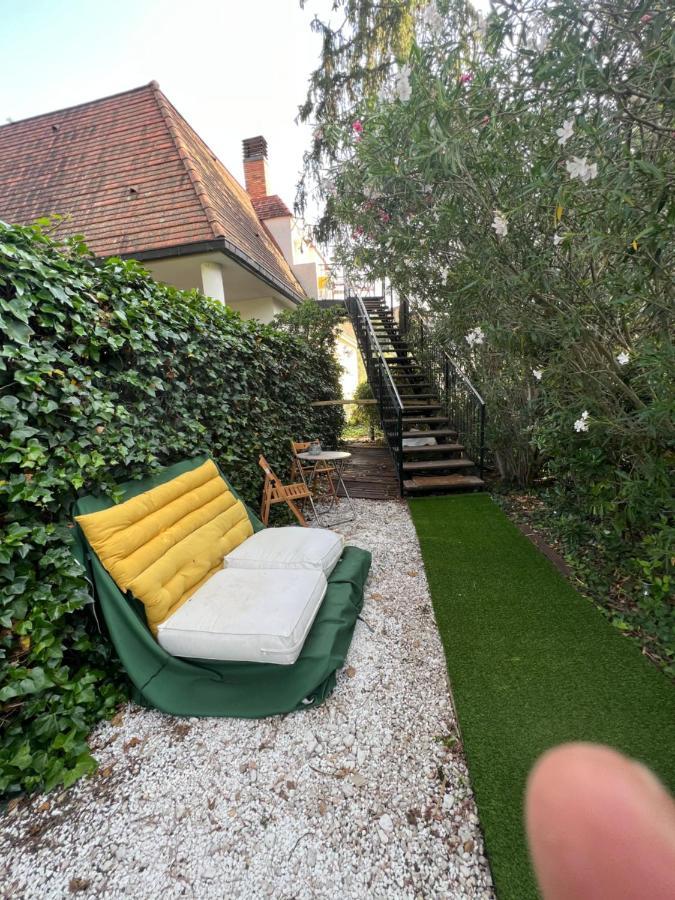 Apartamento Abierto Con Patio Matadepera Eksteriør billede