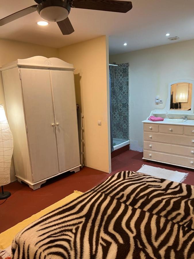 Apartamento Abierto Con Patio Matadepera Eksteriør billede