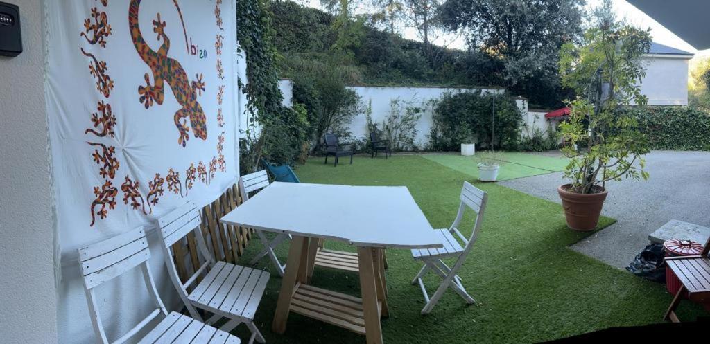 Apartamento Abierto Con Patio Matadepera Eksteriør billede